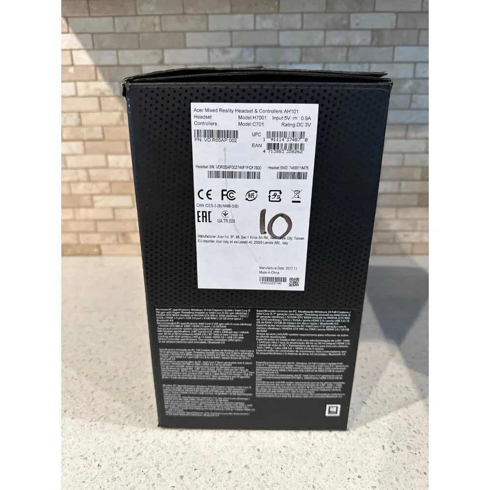 Acer‎ Windows Mixed Reality Headset & Controllers Ah101 new open box